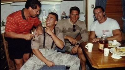 АРНОЛД ШВАРЦЕНЕГЕР СИЛВЕСТЪР СТАЛОУН И ЖАН КЛОД ВАН ДАМ ФИЛМИ